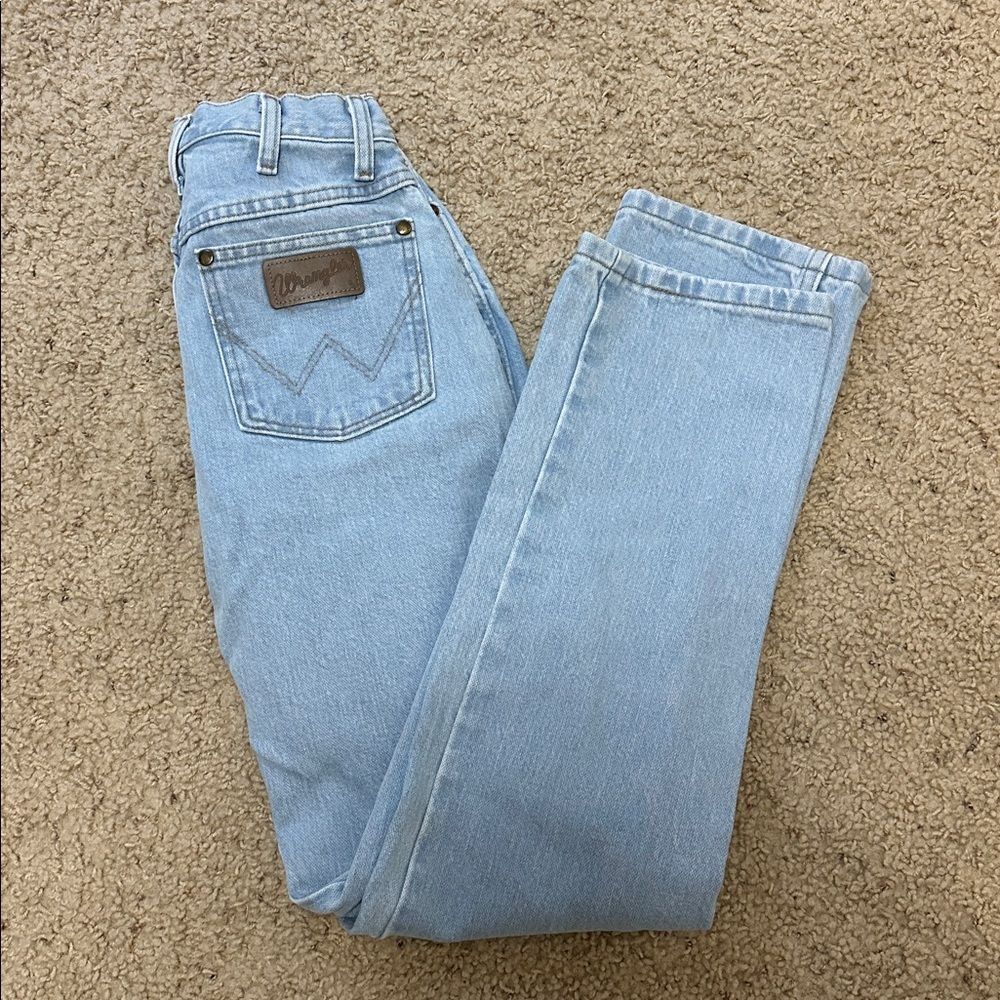 Wrangler Women's Straight Leg Jeans - Light Blue Denim